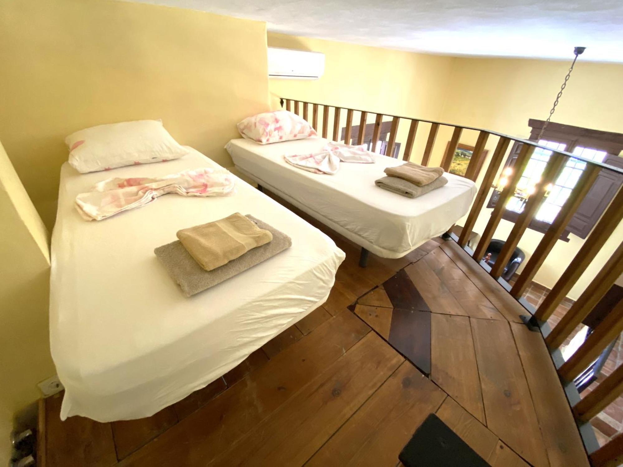 Castle Tower Apartment In Rural Holiday Park 'Bernard' Tolox Exterior foto