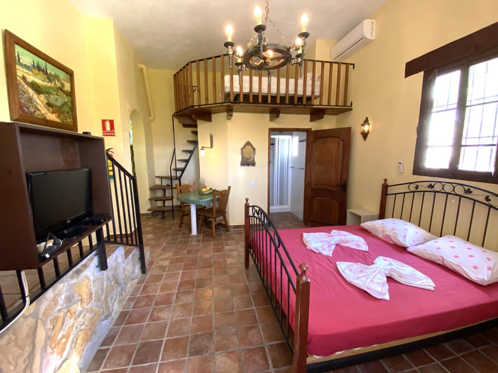 Castle Tower Apartment In Rural Holiday Park 'Bernard' Tolox Exterior foto